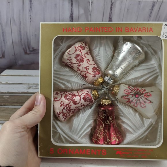 Download Kmart Holiday Vintage Bell Christmas Ornaments Red Silver Poshmark Yellowimages Mockups